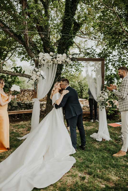 I Keep On Lovin’ You